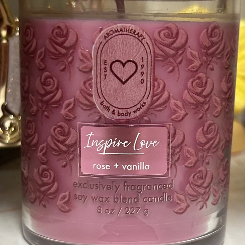 Bath and Body Works Inspire Love Rose + Vanilla Scented Candle.  8oz. New in Box - Picture 2 of 13